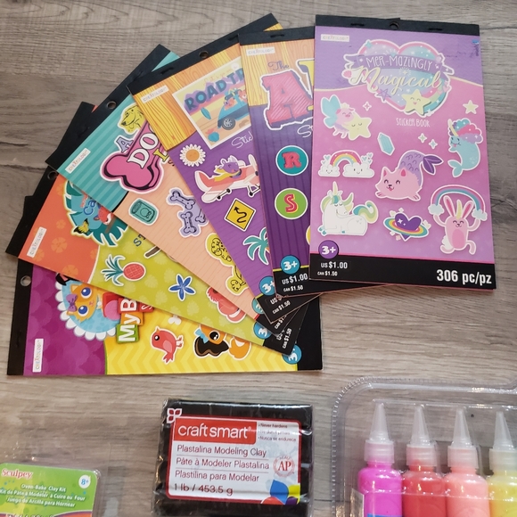 Kids NWT craft entertainment box - Picture 6 of 6